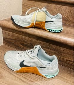 NikeMetcon 7 'Light Silver Desert Ochre Size 11 For Men’s
