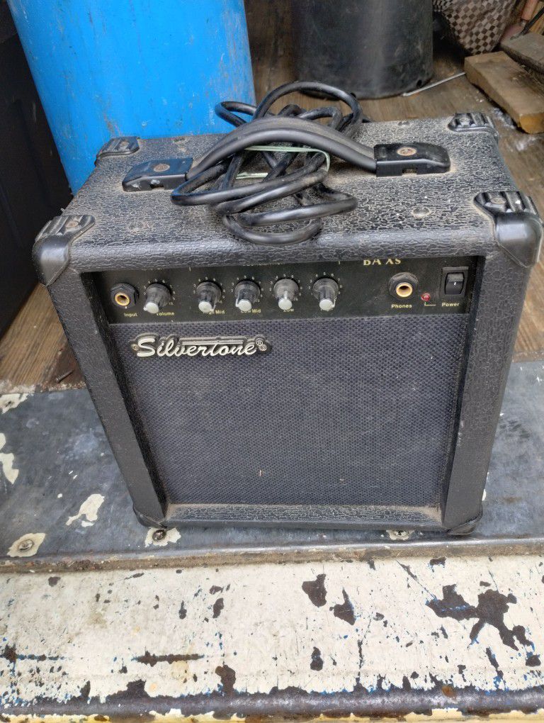 Silvertone Bass Amplifier BA XS