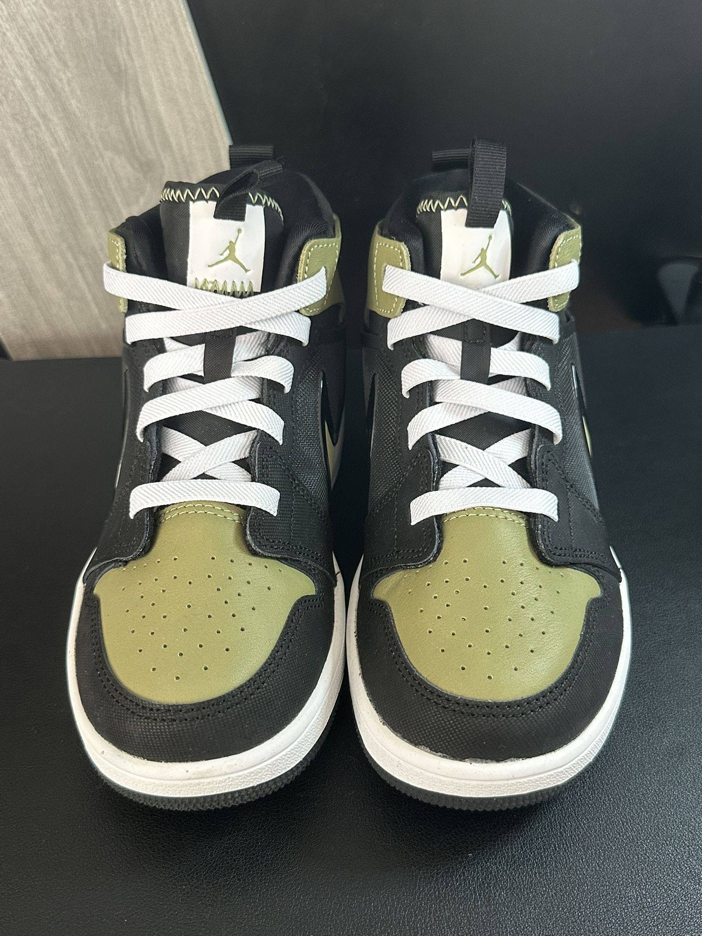 Kids Air Jordan 1 Mid RM Easy-On |1.5Y| (Black/Olive)