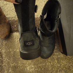 UGGS