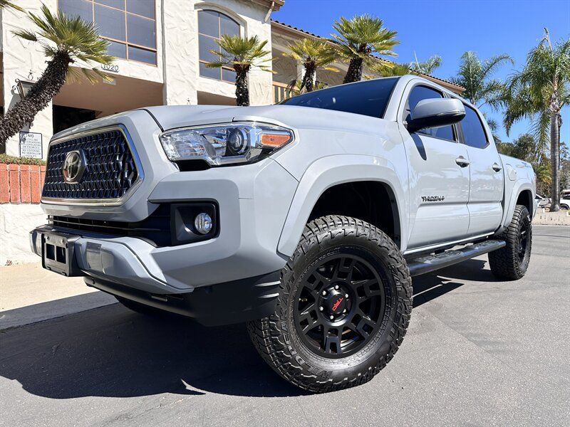2019 Toyota Tacoma TRD Sport * LIFTED * TRD PACKAGE *
