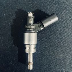 06E036F Injectors X6 For Audi 3.2L