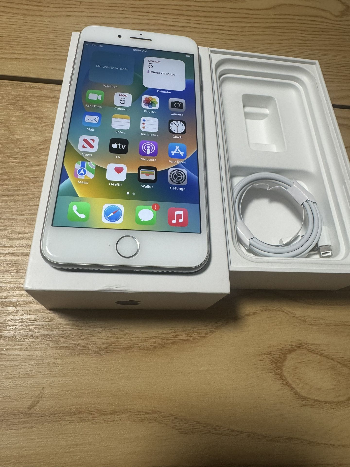 iPhone 8 Plus 64gb Factory Unlocked