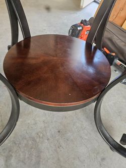 Kitchen table and 4 chairs