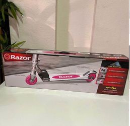New kids outdoors Razor A2 Kick Scooter, Wheelie Bar, Foldable, Lightweight, for Child pink