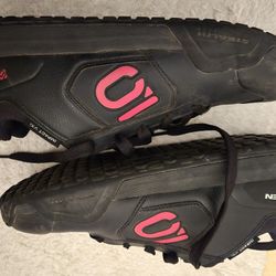 Five Ten Mountain Bike Shoes.  Mens 9.5