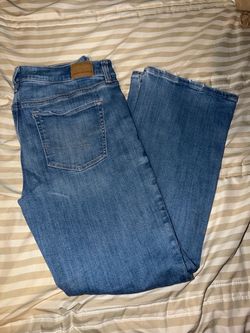 American Eagle Jean - Kick Boot (Medium Wash)