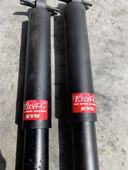 Shocks KYB rear