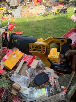 New dewalt 20v xr sawzall Tool only