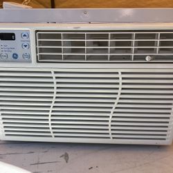 Window AC Unit