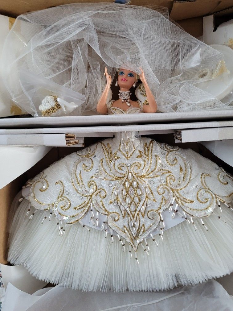 1992 Bob Mackie Empress Bride Barbie - Mint!