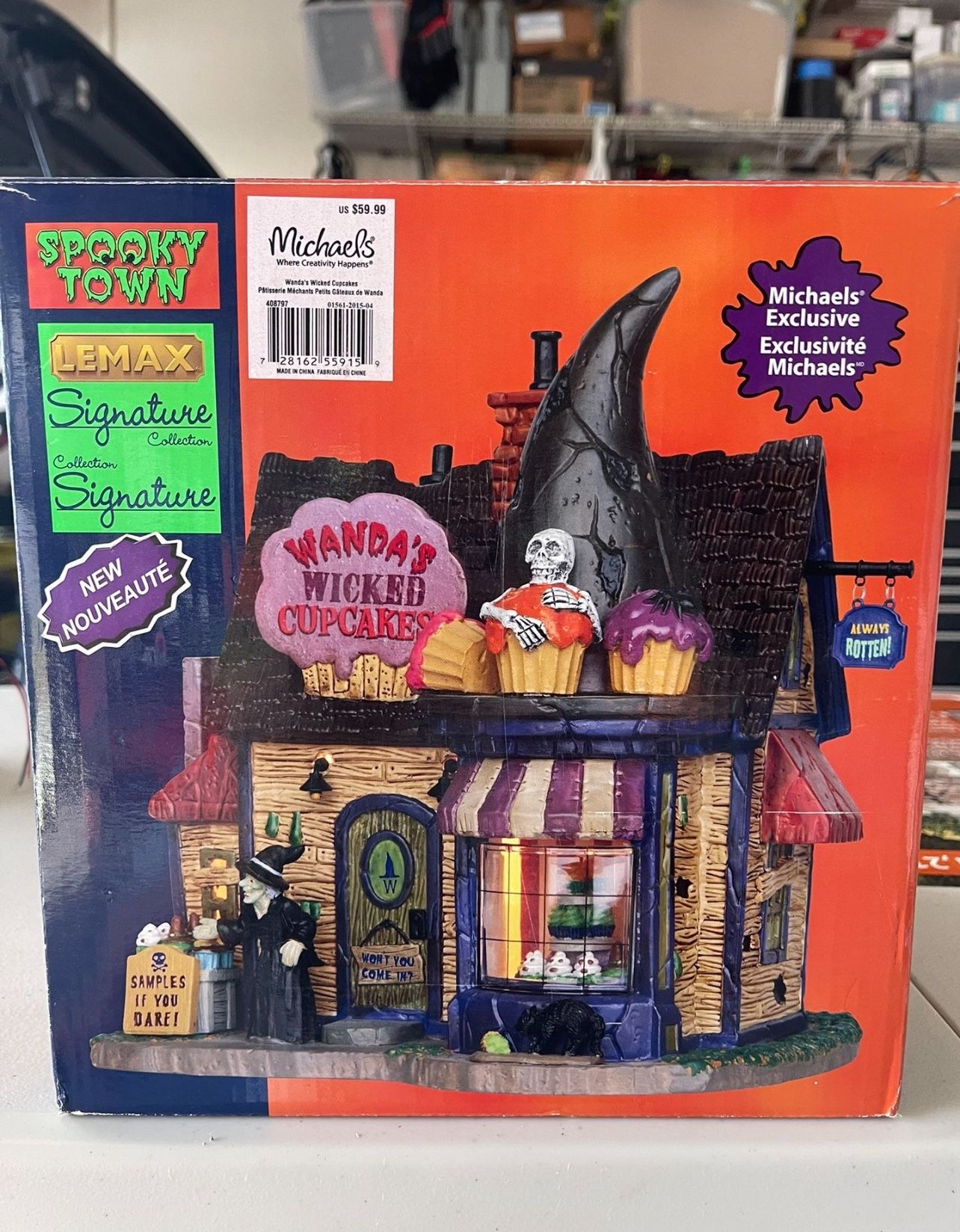 Lemax Spooky Town
