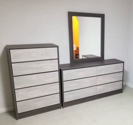Dresser whit mirror and chest - Cómoda con espejo y Gavetero