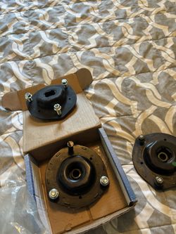 Toyota, Lexus, Camry, Avalon Front Strut Mounts