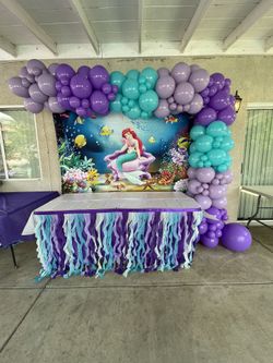 Mermaid Backdrop And Balloons 