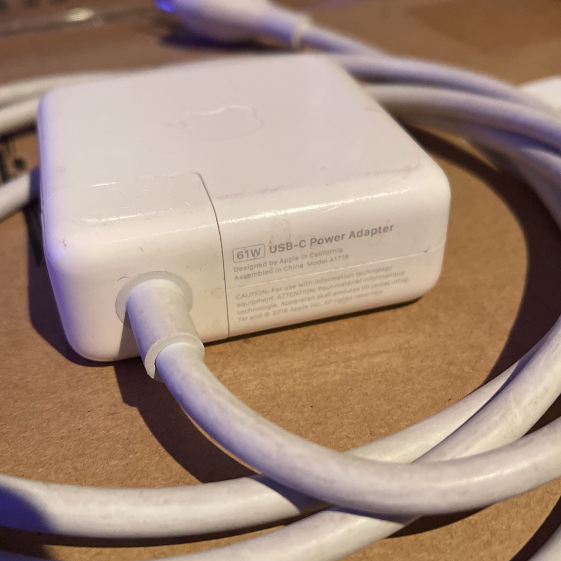 Apple usb-C Power Adapter