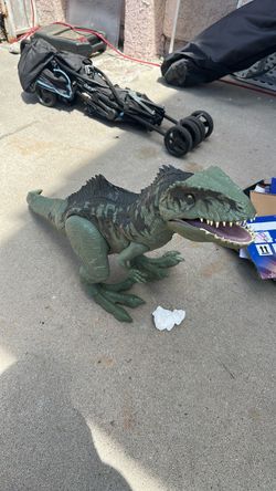 Jurassic park huge dinosaur