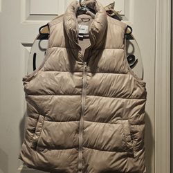 Old Navy Women's Puffer Vest Large 