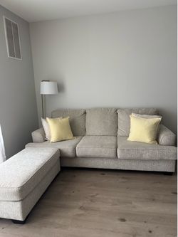 Modern Gray/Cream Sofa with Reversible Ottoman/Chaise – Excellent Condition