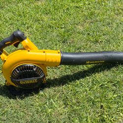 DeWalt 40V Mower, Blower And String Trimmer With 2 New Batteries And Chargers
