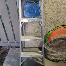 Werner 4ft Aluminum Ladder
