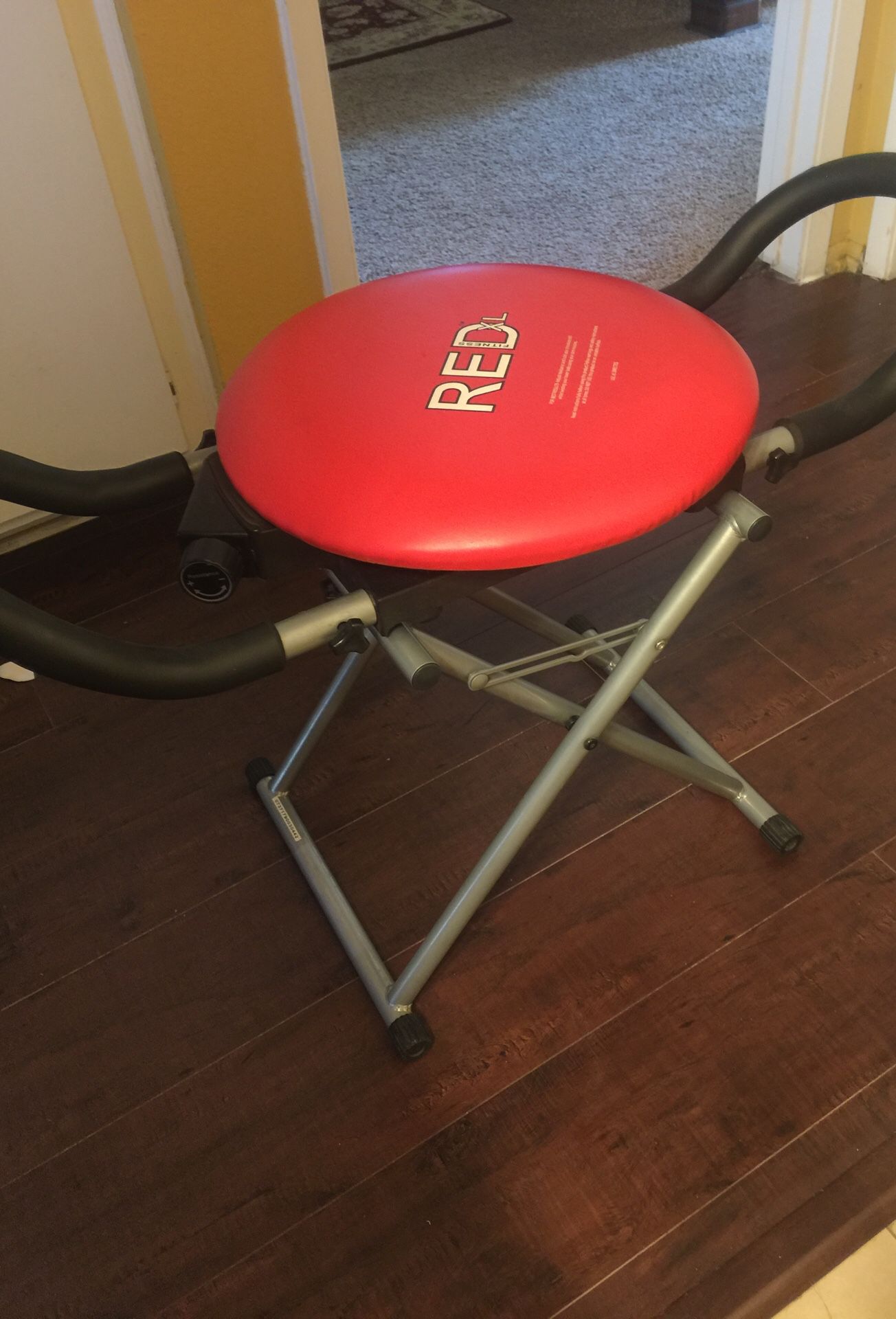 Red fitness XL Chair Excellent Condition