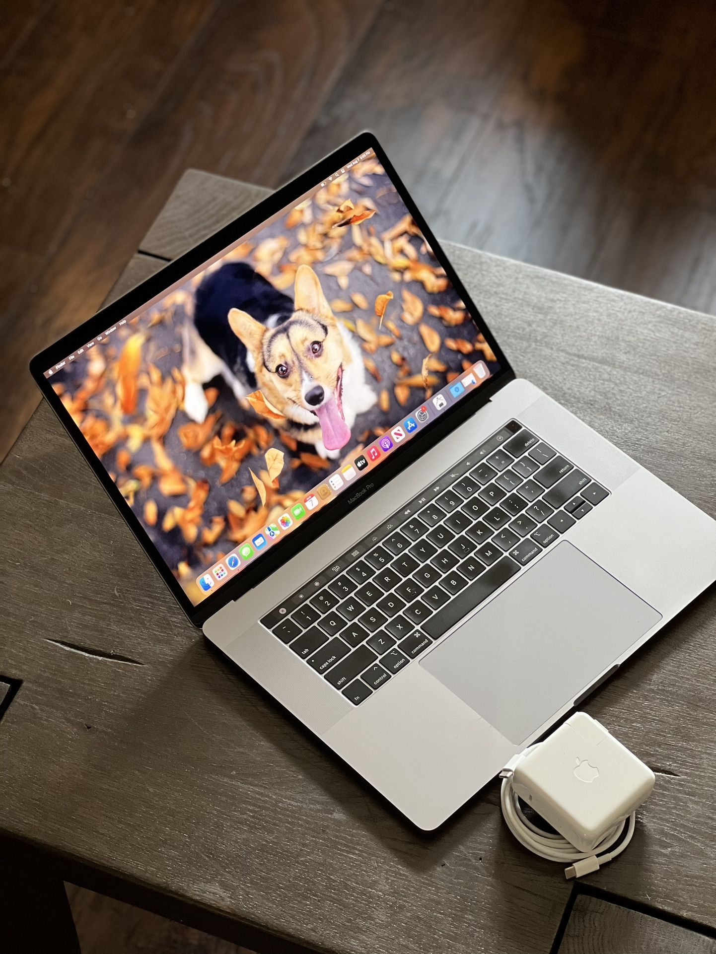 MacBook Pro 3.1Ghz 4-CORE i7 - 16gb/512gb