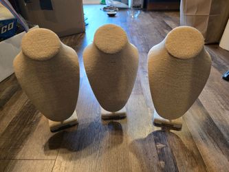 Burlap Wrapped Short Bust Jewelry Displays