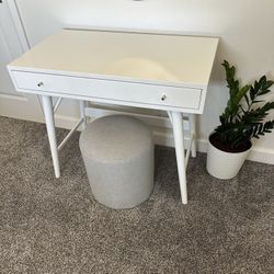 Makeup Vanity / Desk