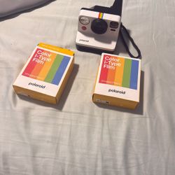 Polaroid Camera And 2 Packs I Type Film