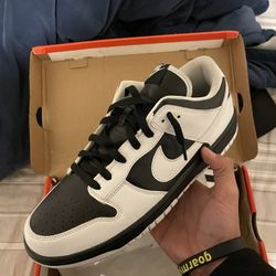 Nike Dunk Reverse Panda Low 