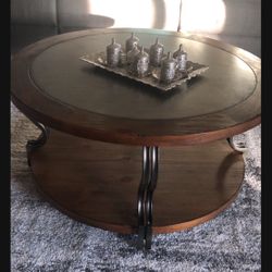 Hard Wood Coffee Table Set
