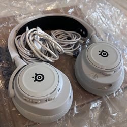 SteelSeries Arctis Nova 7X Wireless Gaming Headset