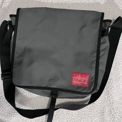 Manhattan portage Messenger Bag