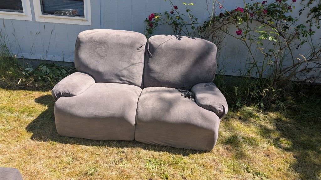 Free Couches