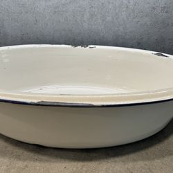 Metal tub