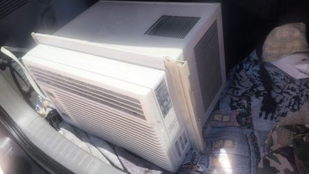 AIR CONDITIONER 6500 GOLD STAR BRAND IN EXCELLENT CONDITION