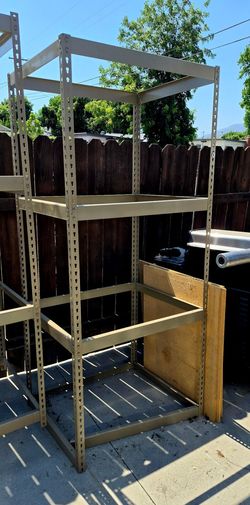 Metal Racks for sale🥰🥰🥰🥰