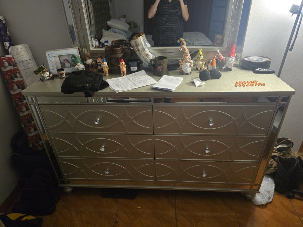 Dresser With Mirror And 2 Nighstands