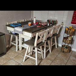 Table In Really Good Condtion Just Bought  Changed The Chairs To Swival Paid More For This Chair