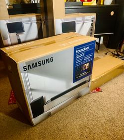 Samsung Q Series Home Theater Soundbar - Dolby Atmos, Wireless Sub, Q-Symphony