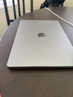 2021 16-inch MacBook Pro M1 Pro 16GB 1TB