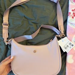 Lululemon City Essentials Small Shoulder Bag 3L