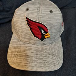 I Have ***2*** NEW ERA 3930 M/L NEW AZ CARDINALS HAT. NEW WITHOUT TAGS