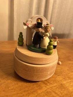 "Wedding Chapel" Collectible Wooden Music Box by Papyrus Wooderful Life