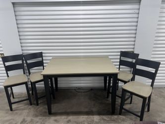Kitchen Table With Extension 4 Chairs & Bench