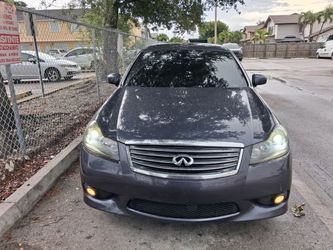 Infiniti M35 Series Sedan Navy Blue