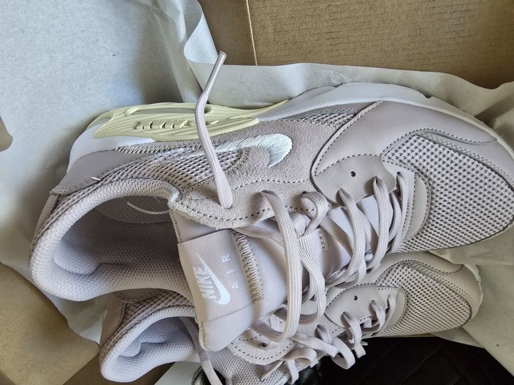 Nike Air Max Excee Women's Shoes Size 10.5 New