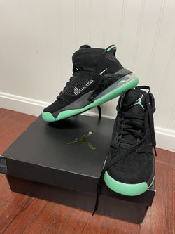 Jordan Mars 270 (GS) Green Glow