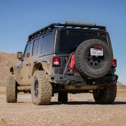 Jeep JL Rear Bumper W Swing Gate 